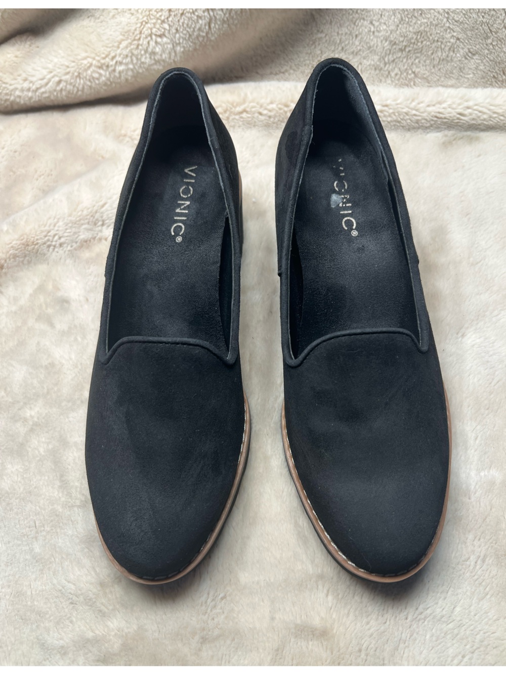 Vionic Willa Wedge slip-on loafers in black suede size 6 - Picture 2 of 8